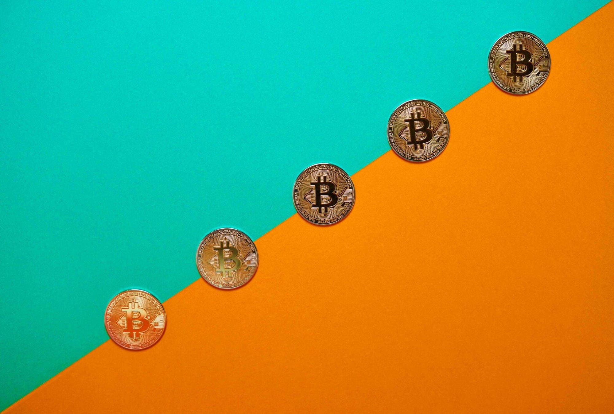 Bitcoin Rises represented in an image.