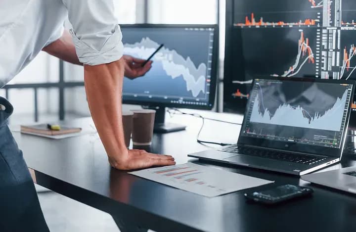 Achieve Forex Trading Efficiency While Managing a Full-Time Job