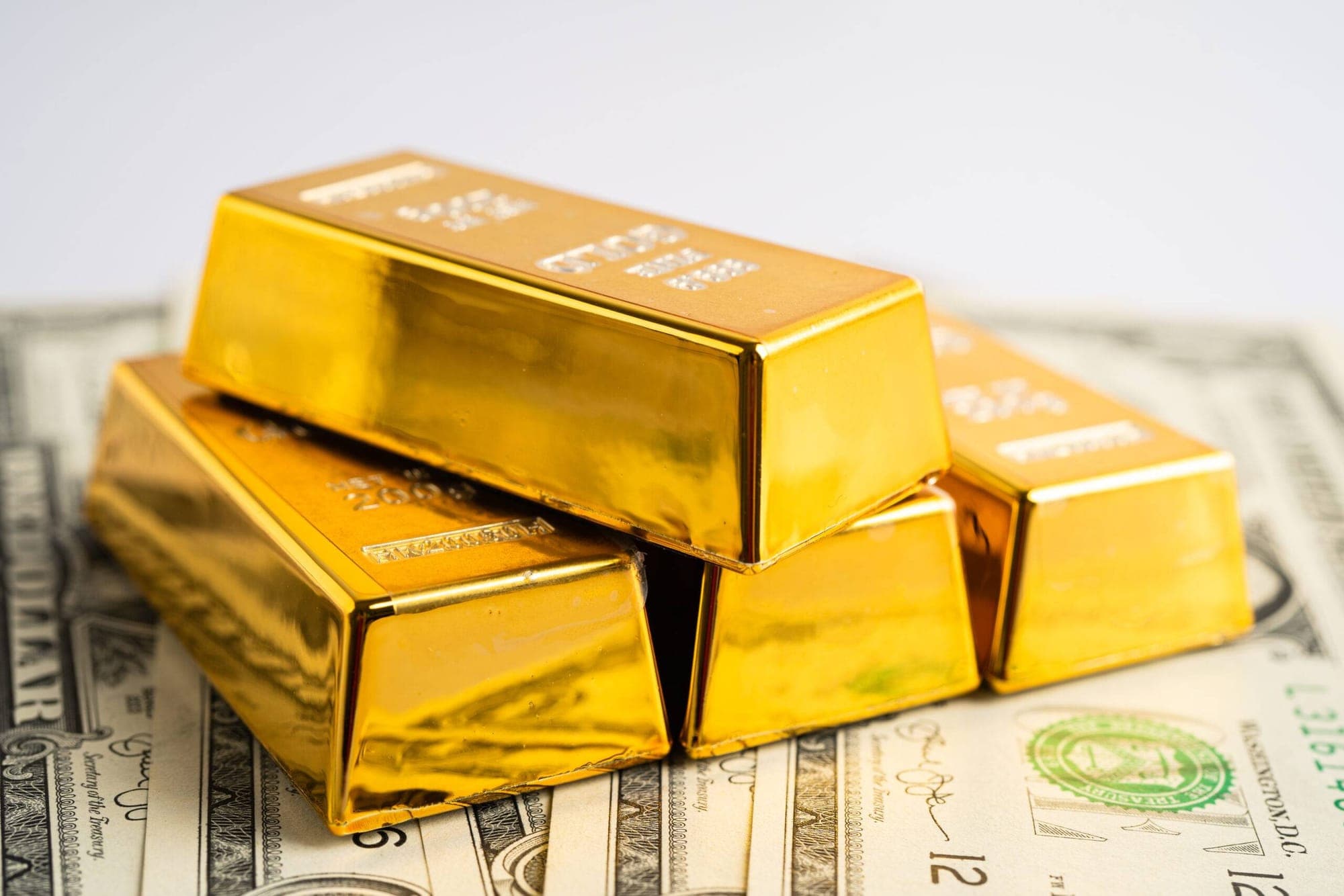 Gold at Crossroads represented in an image.