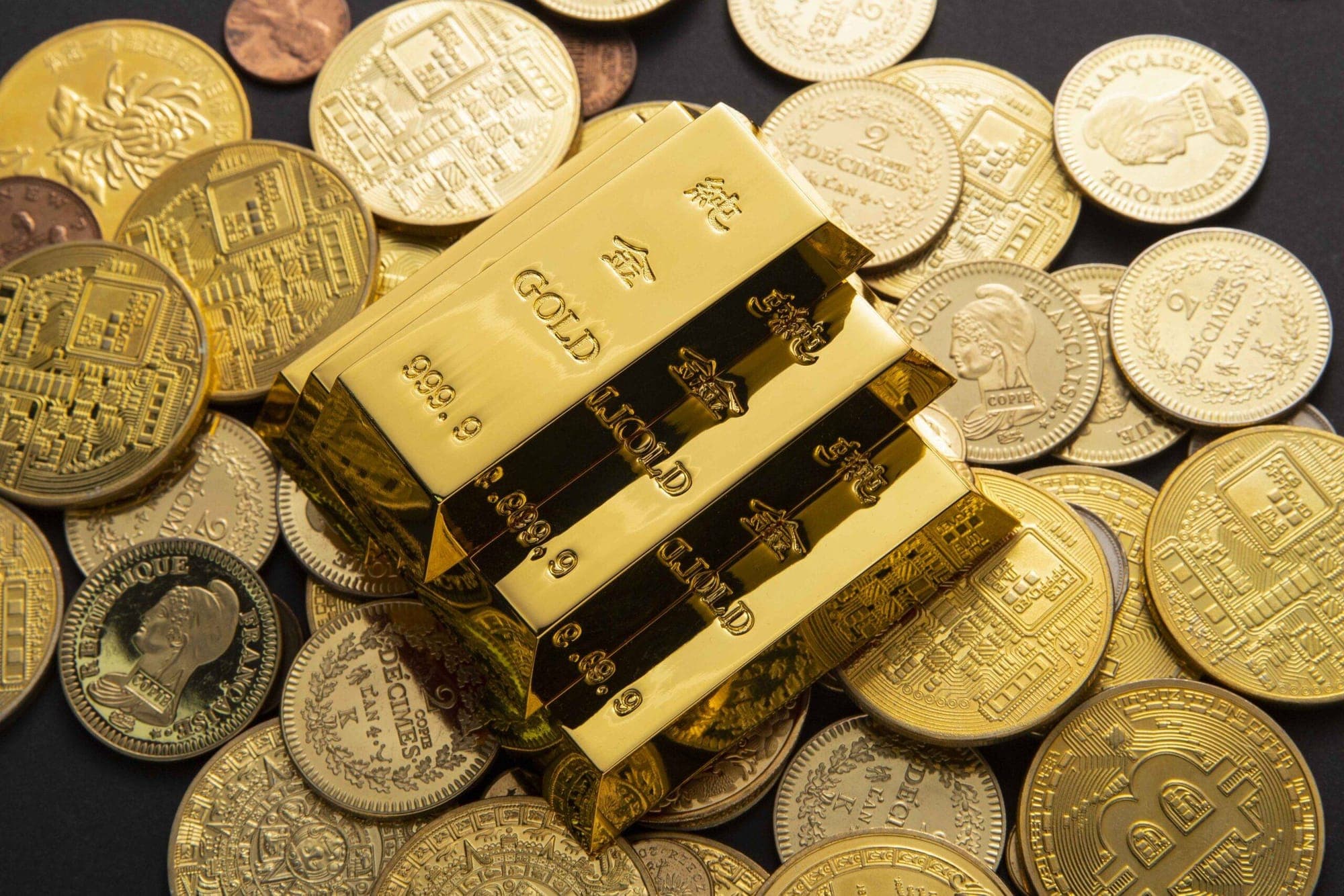Gold prices represented in an image.