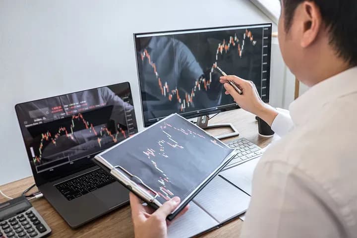 The Hidden Dangers of Short Selling You Can’t Afford to Ignore