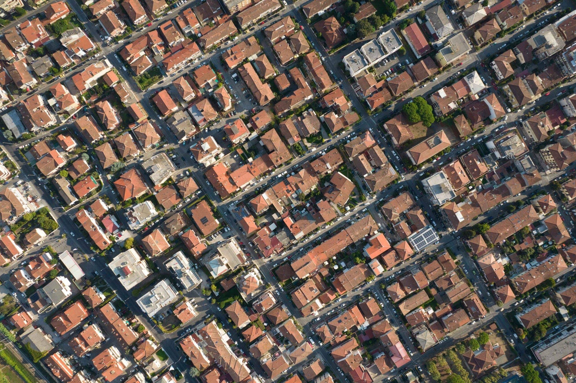 Urbanization and Forex Markets represented in an image.