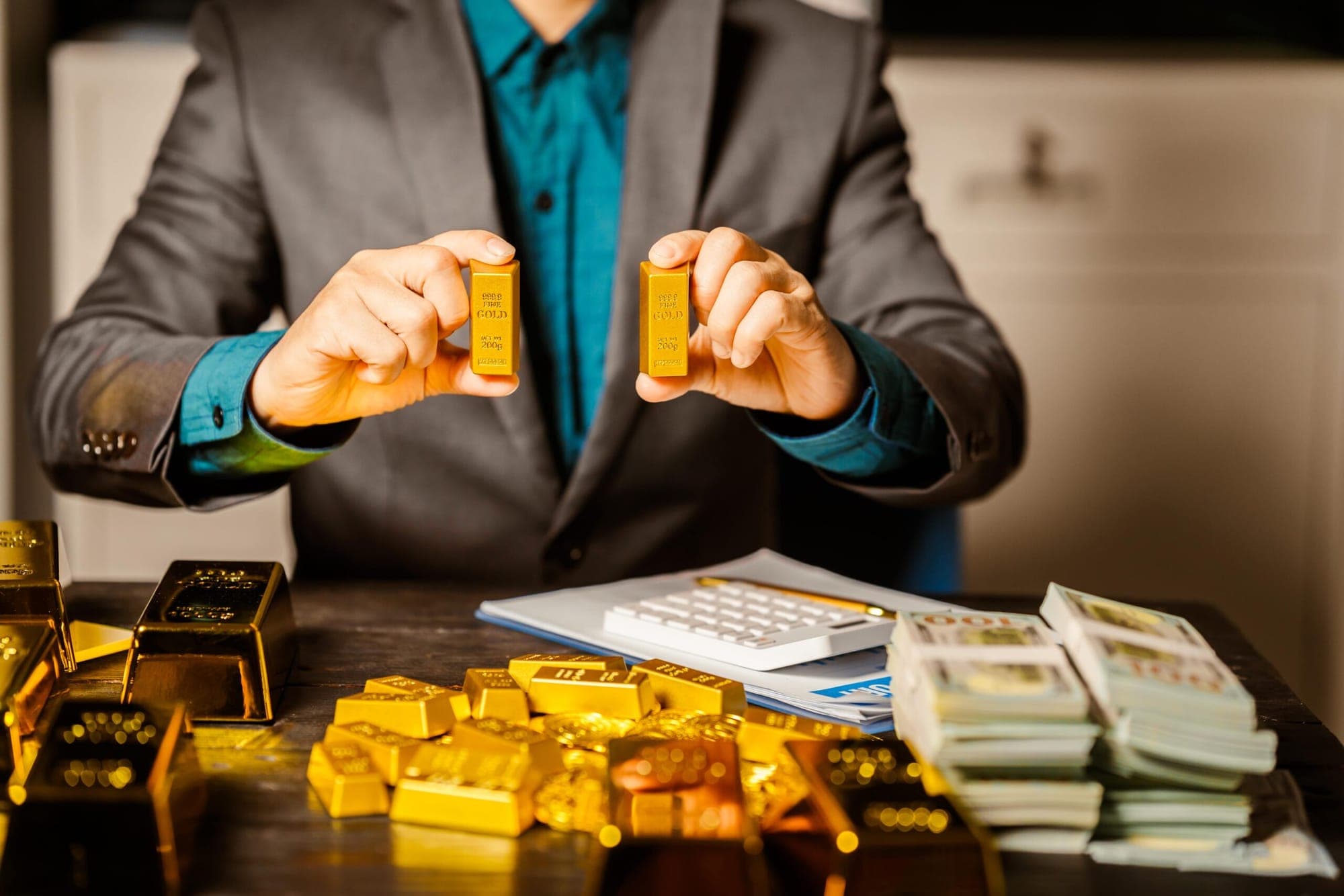 Gold prices all-time high today amid trade war concerns