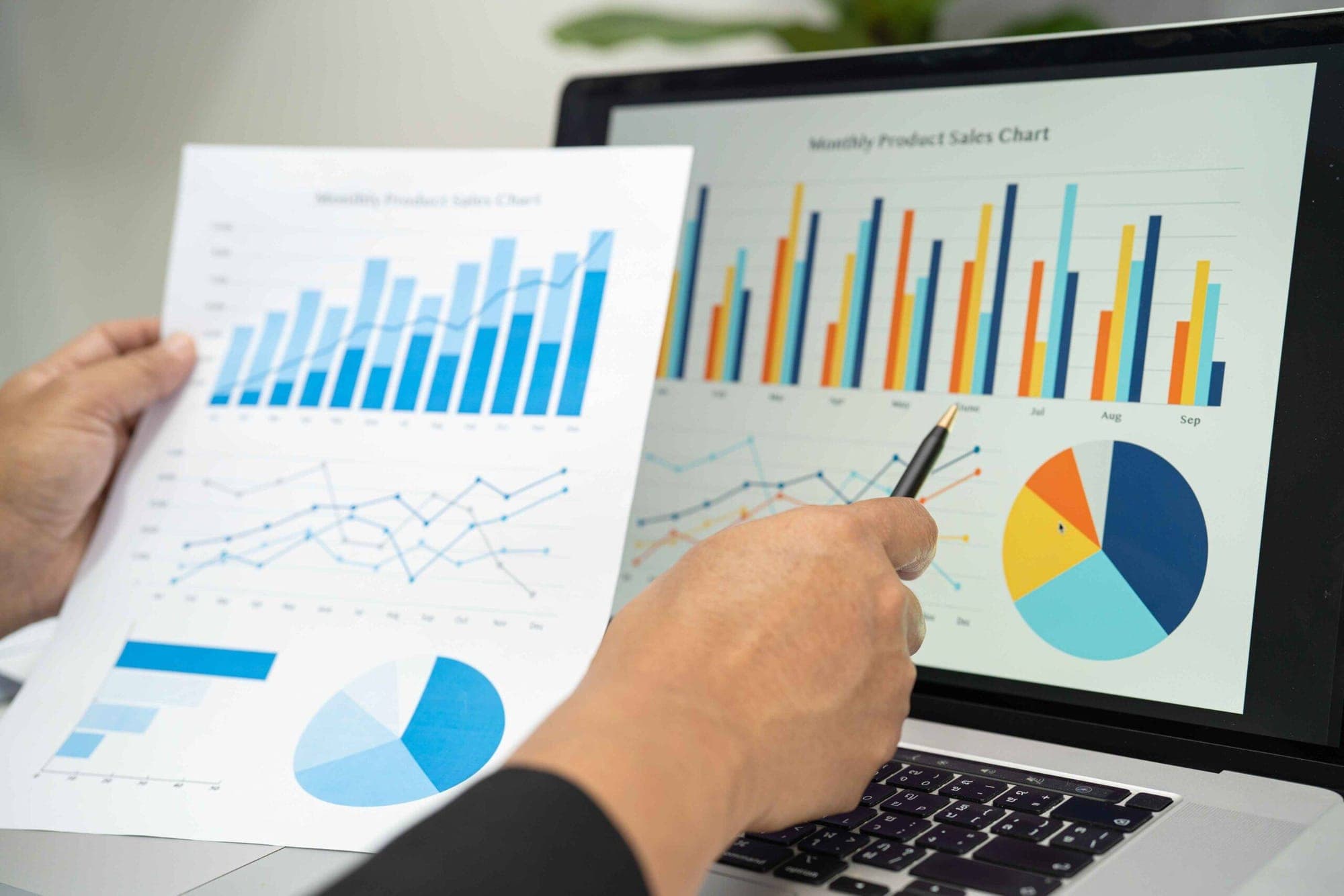 Forex market analysis tools represented in an image.