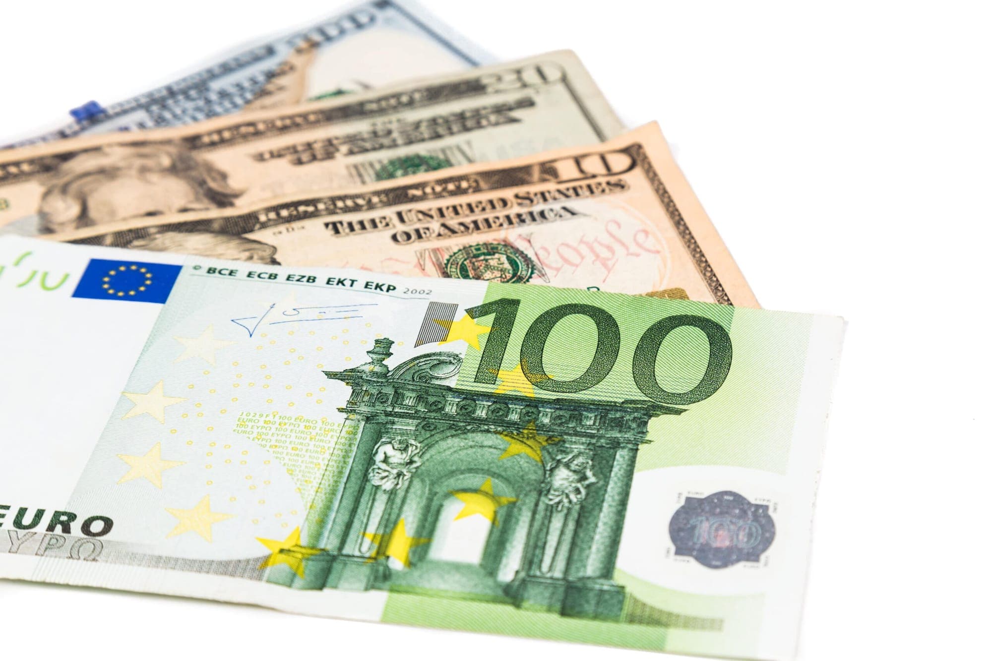 What’s Driving EUR/USD Volatility in Q2 2025?