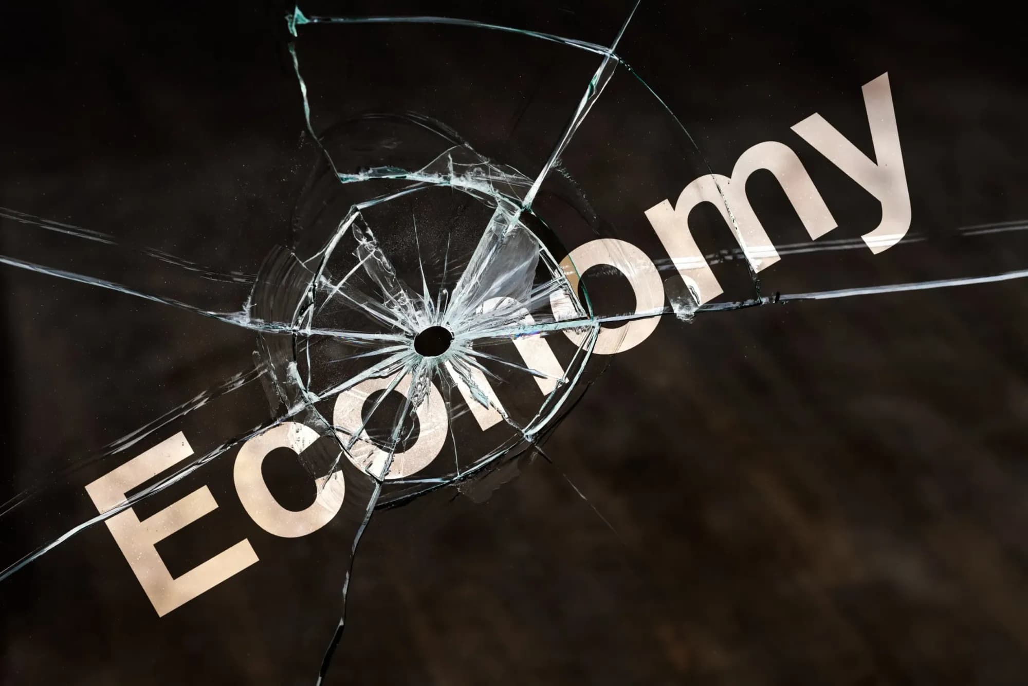 5 Clear Signs of a Weak Currency Economy