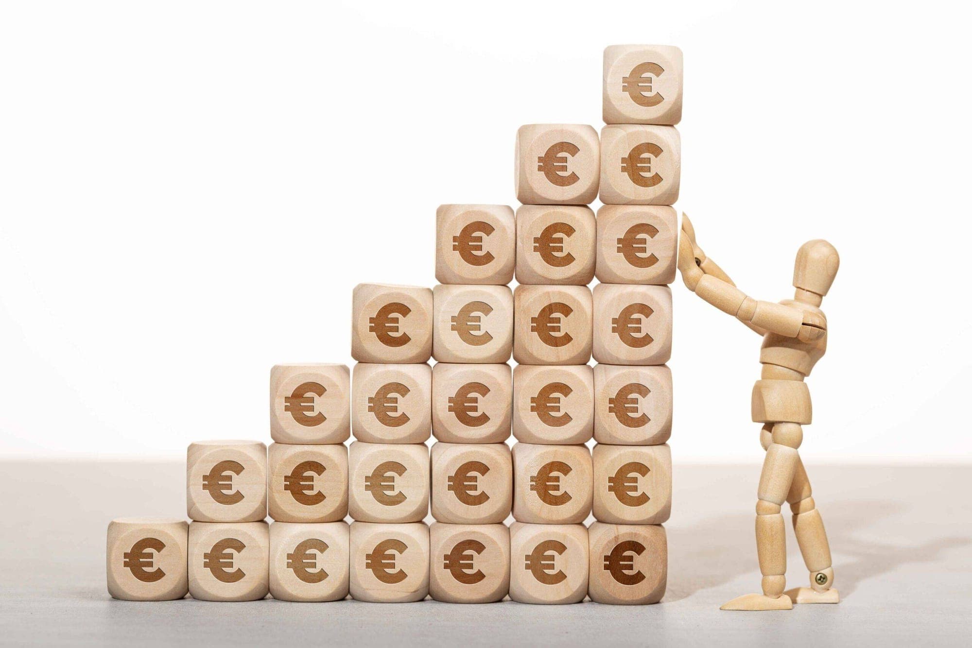 ECB rate cut represented in an image.
