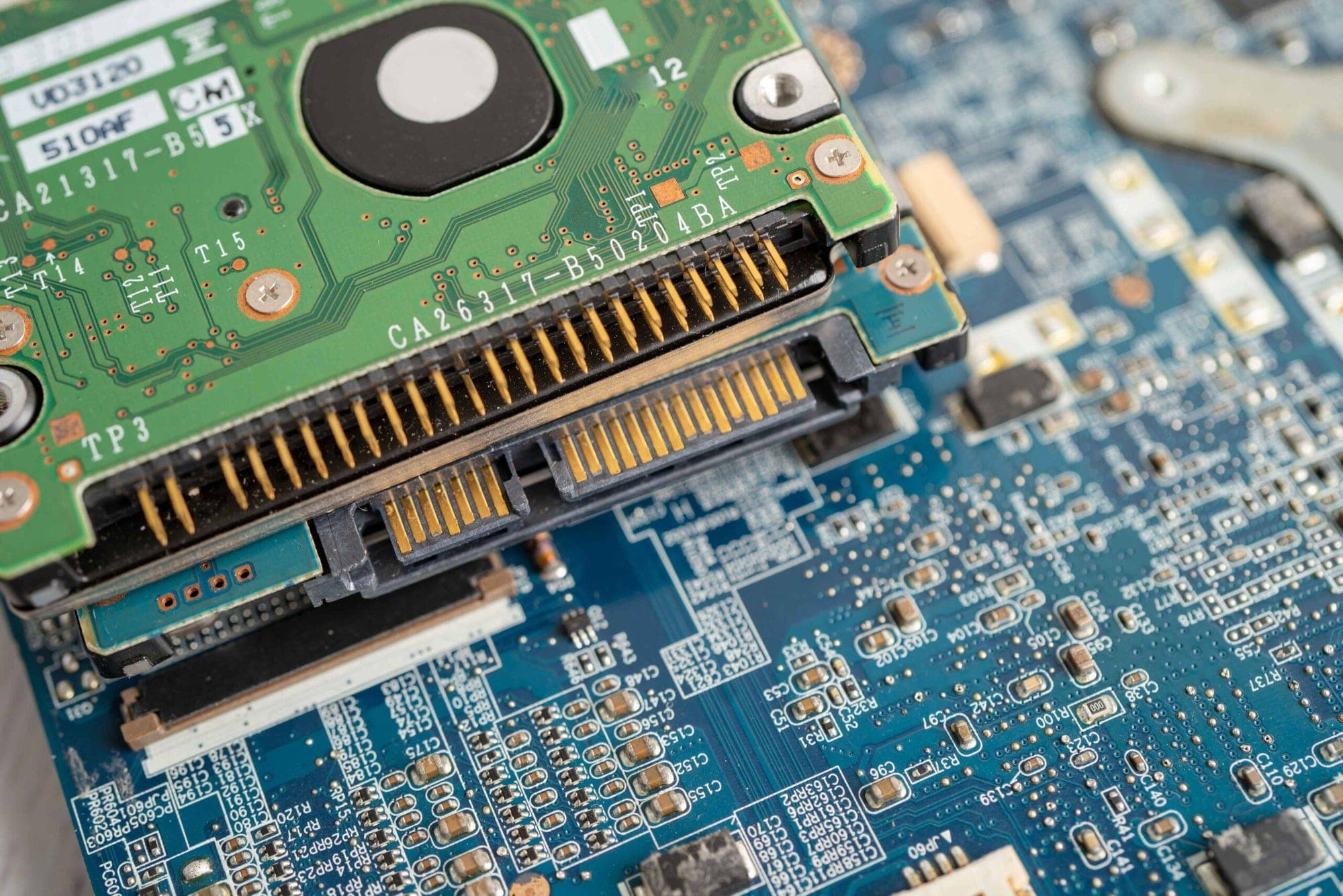 E-Waste Impact on Forex Markets represented in an image.