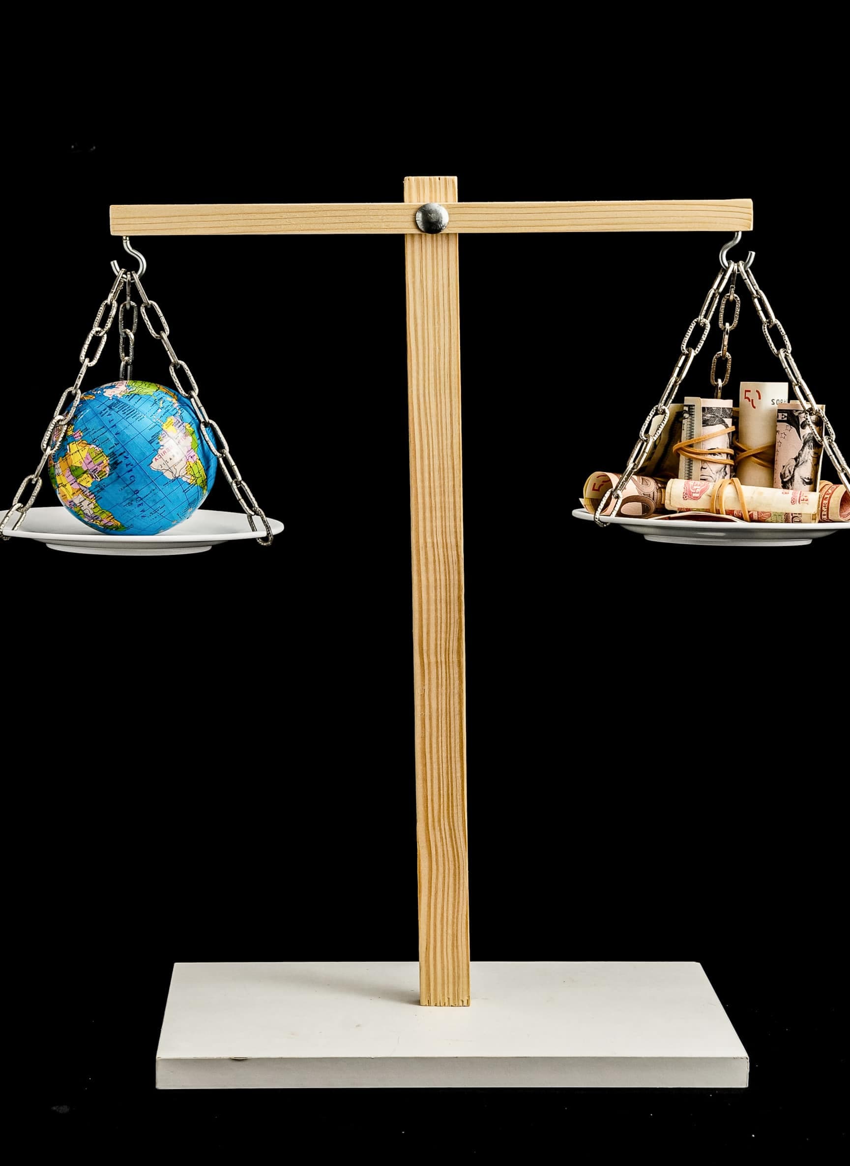 Global Debt Levels and How They Affect Currency Stability