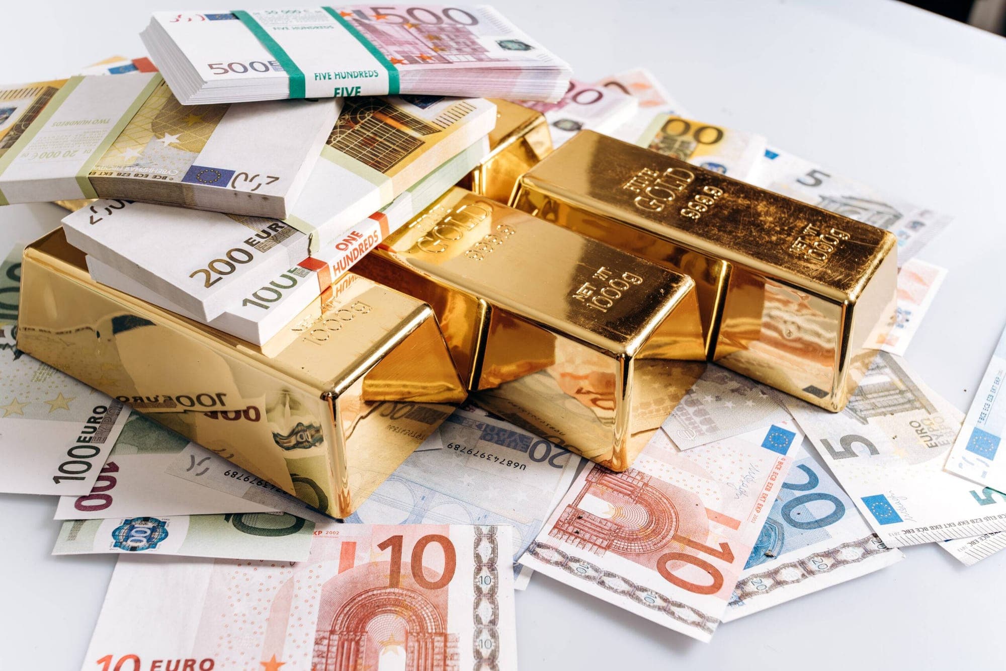Surging gold prices represented in an image.