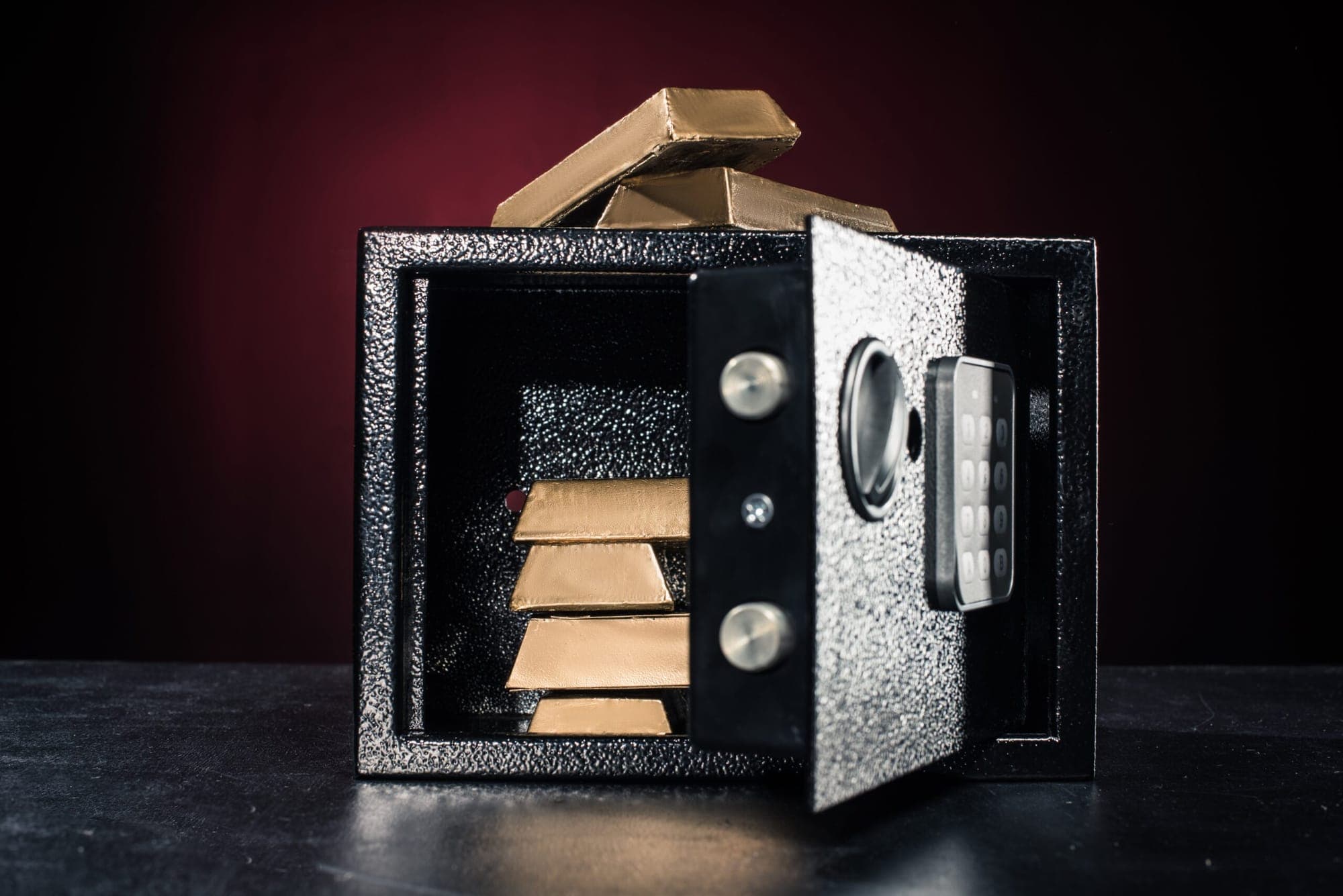 What Is a Synthetic Safe-Haven and How to Trade It?