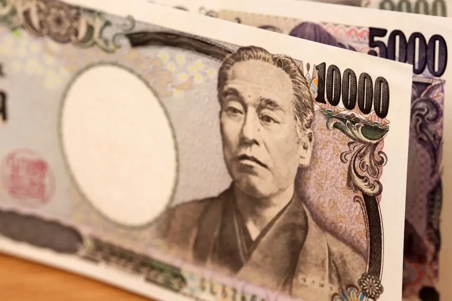 Japanese Yen: What Makes It a Trusted Safe-Haven in Crises?