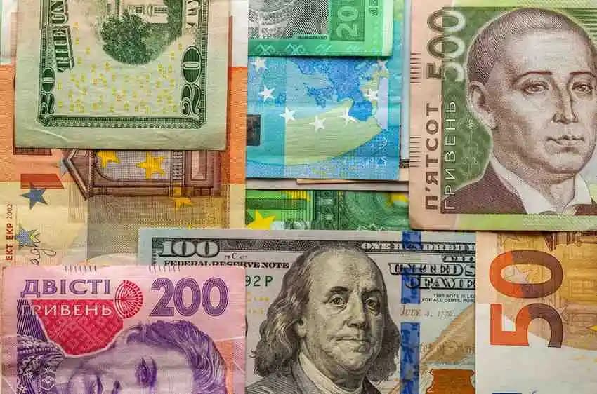 what moves a currency