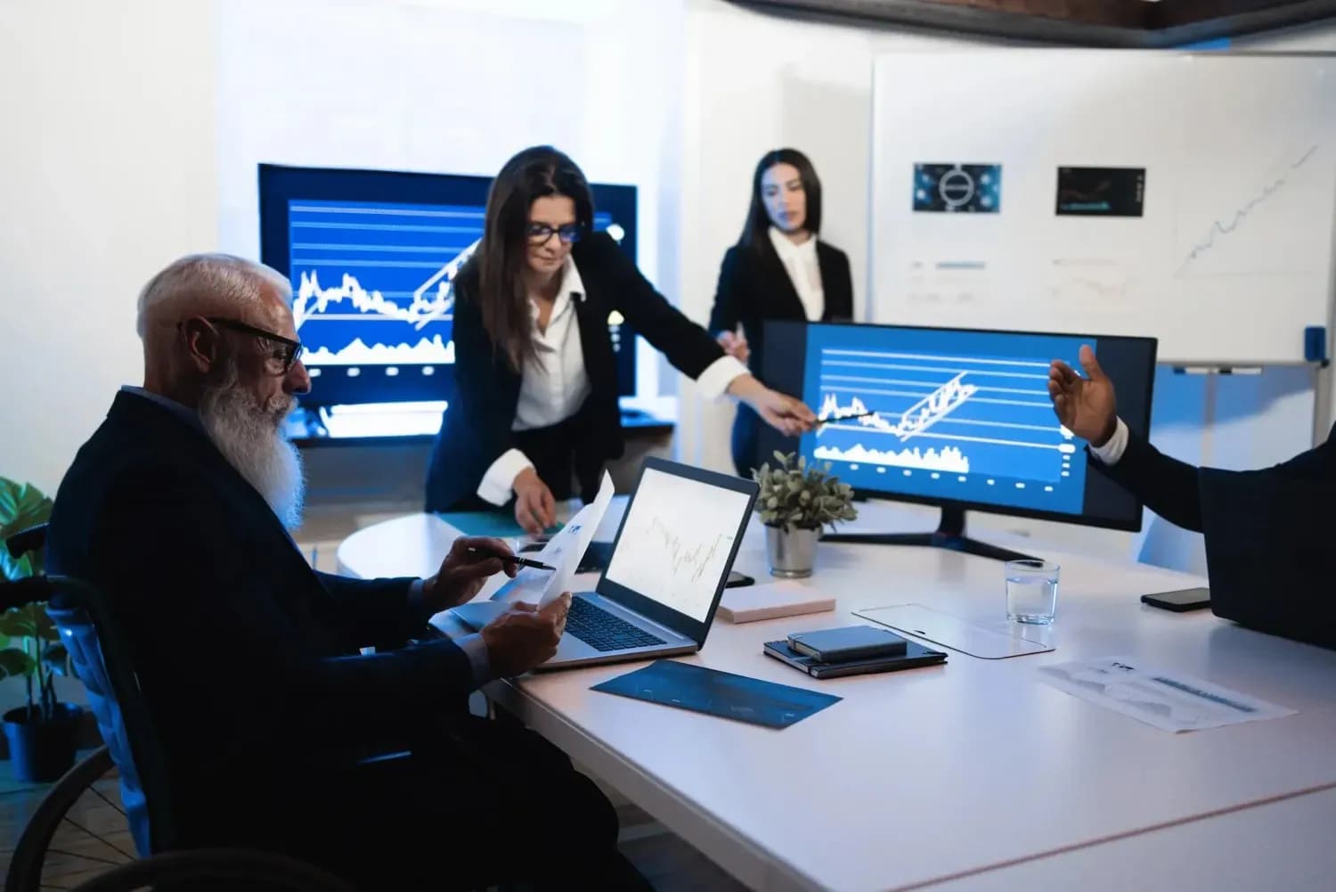 7 Ways AI in Global Finance Is Changing How the World Trades