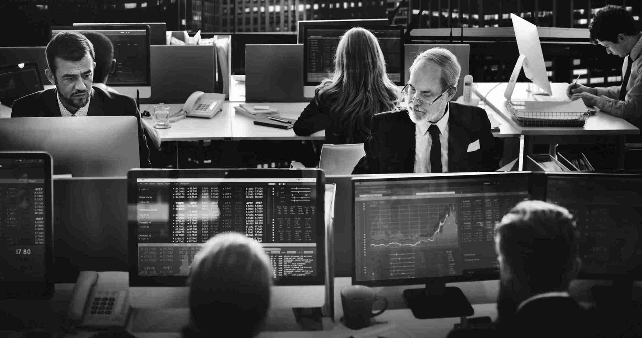 online-stock-exchange-team-2023-11-27-05-22-57-utc-min-1-scaled-1_11zon