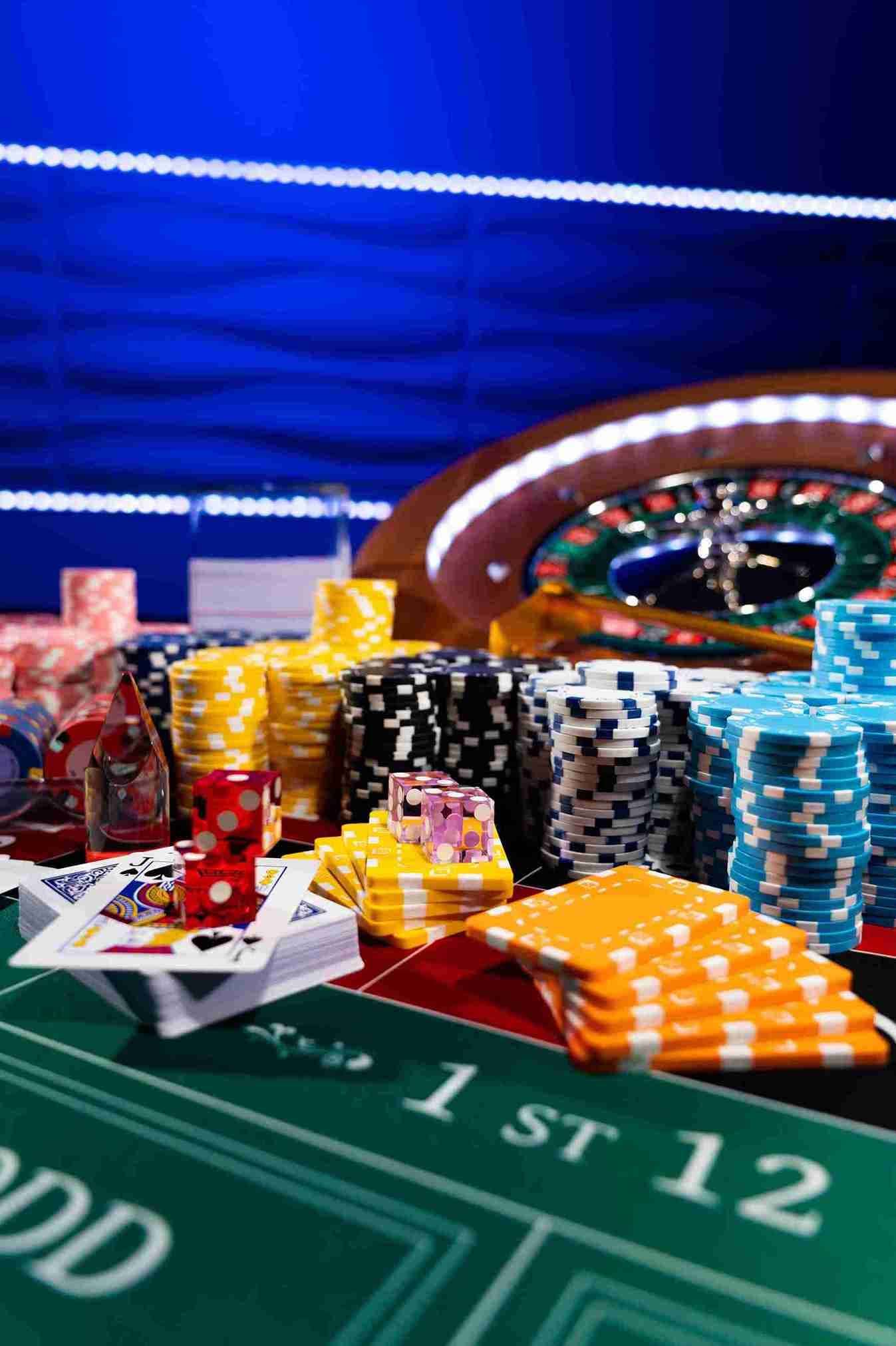 roulette-table-close-up-at-the-casino-2023-11-27-05-21-03-utc-min_11zon