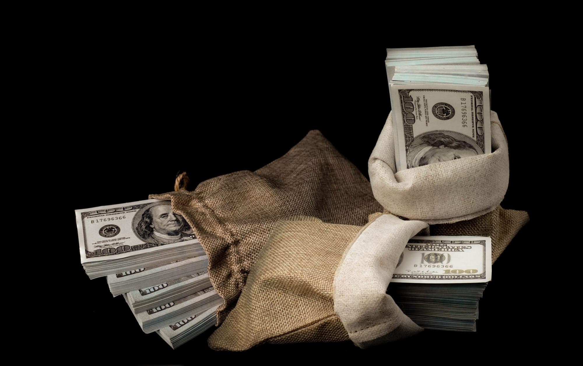 Hyperinflation in 2025: What Currencies Are at Risk?