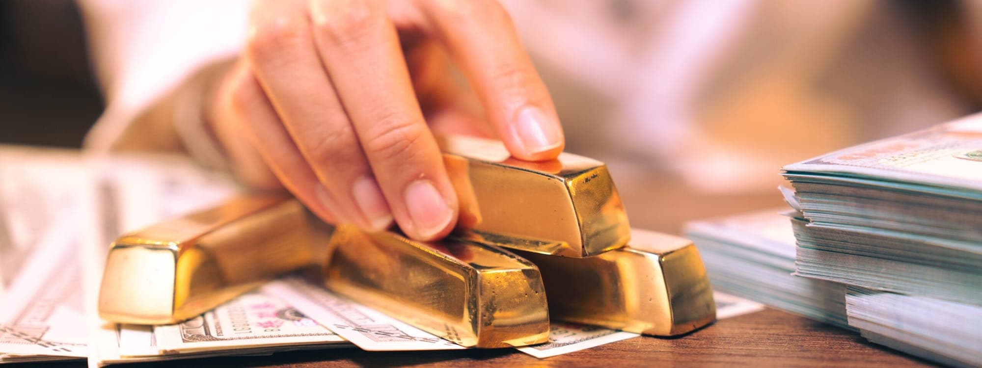 What Is Gold FOMO and How to Avoid It in 2025?
