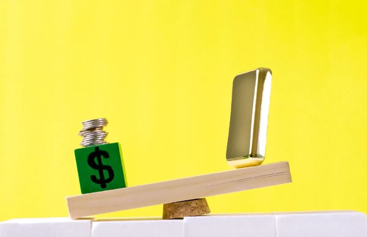 gold price dip in 2025