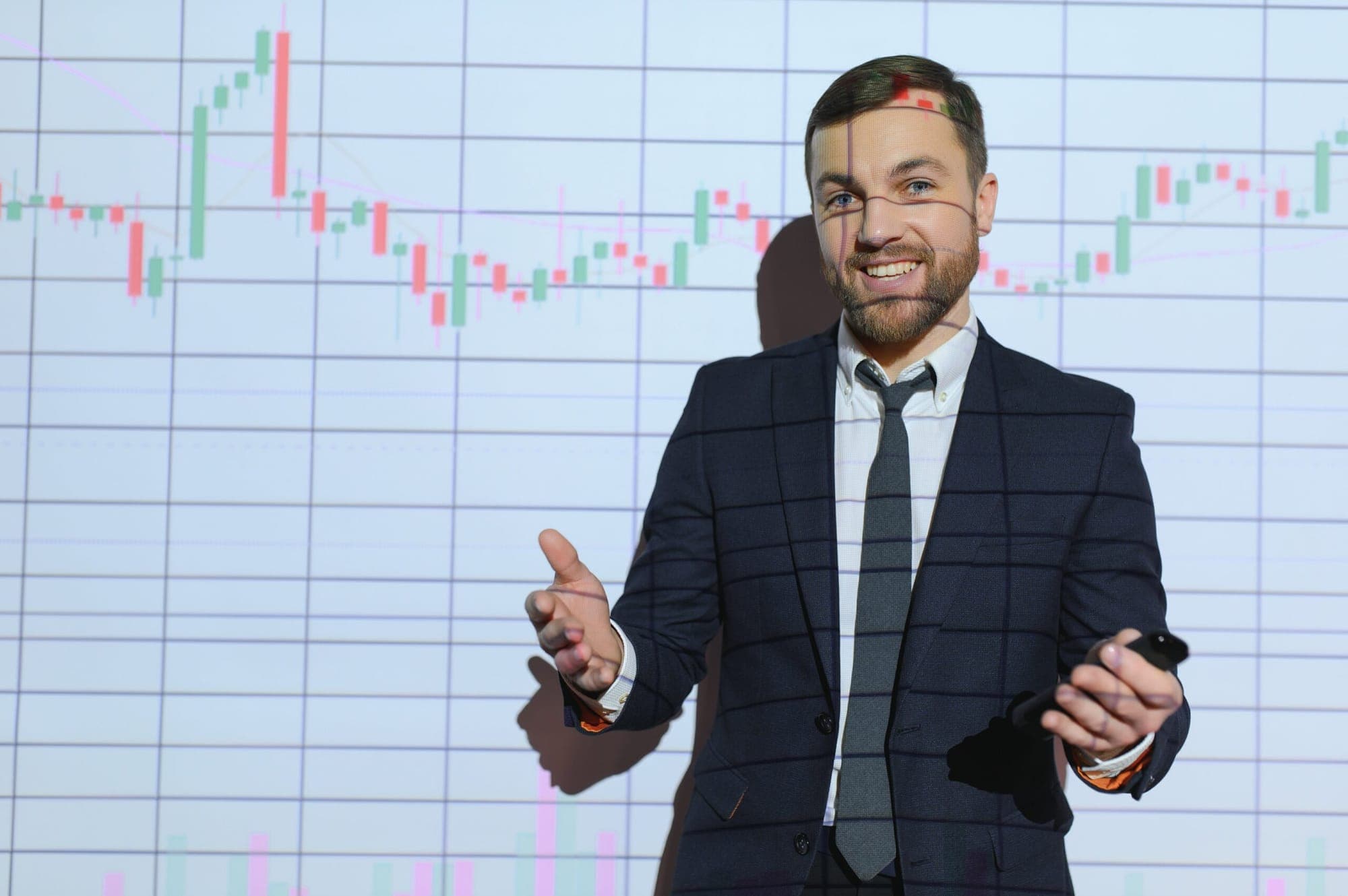 What Is a Forex Broker? How to Choose One in 2025