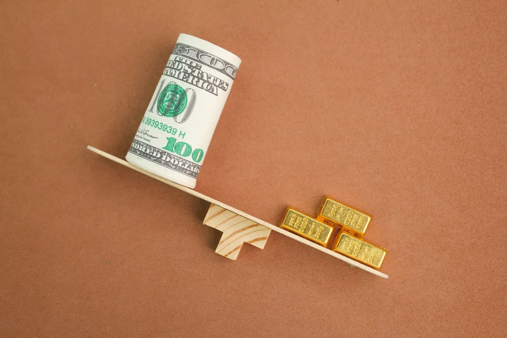 the-balance-of-money-and-gold-turns-out-that-gold-2025-03-09-10-45-15-utc-min