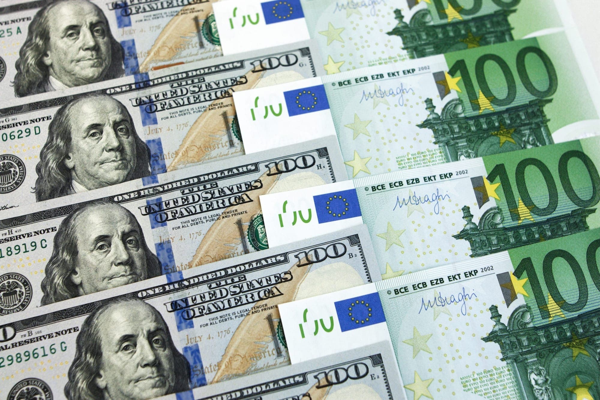EUR/USD falters below 1.0800 represented in an image.