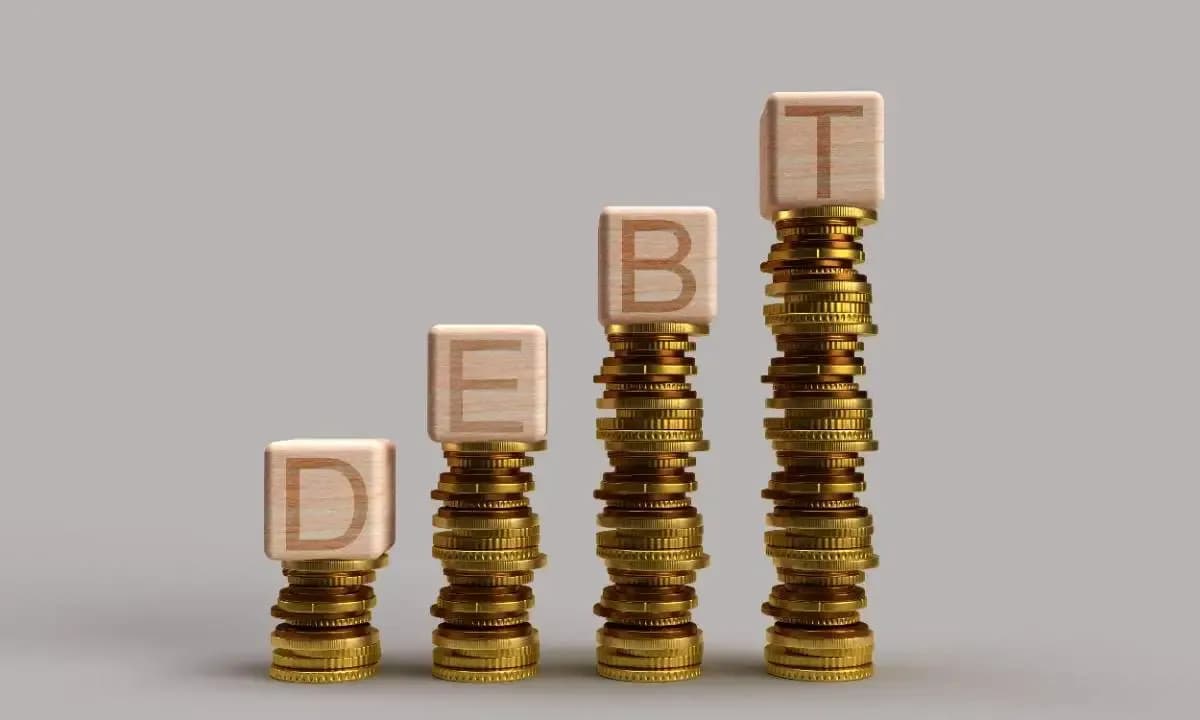 What Happens to Currencies When Debt Levels Rise Too High?