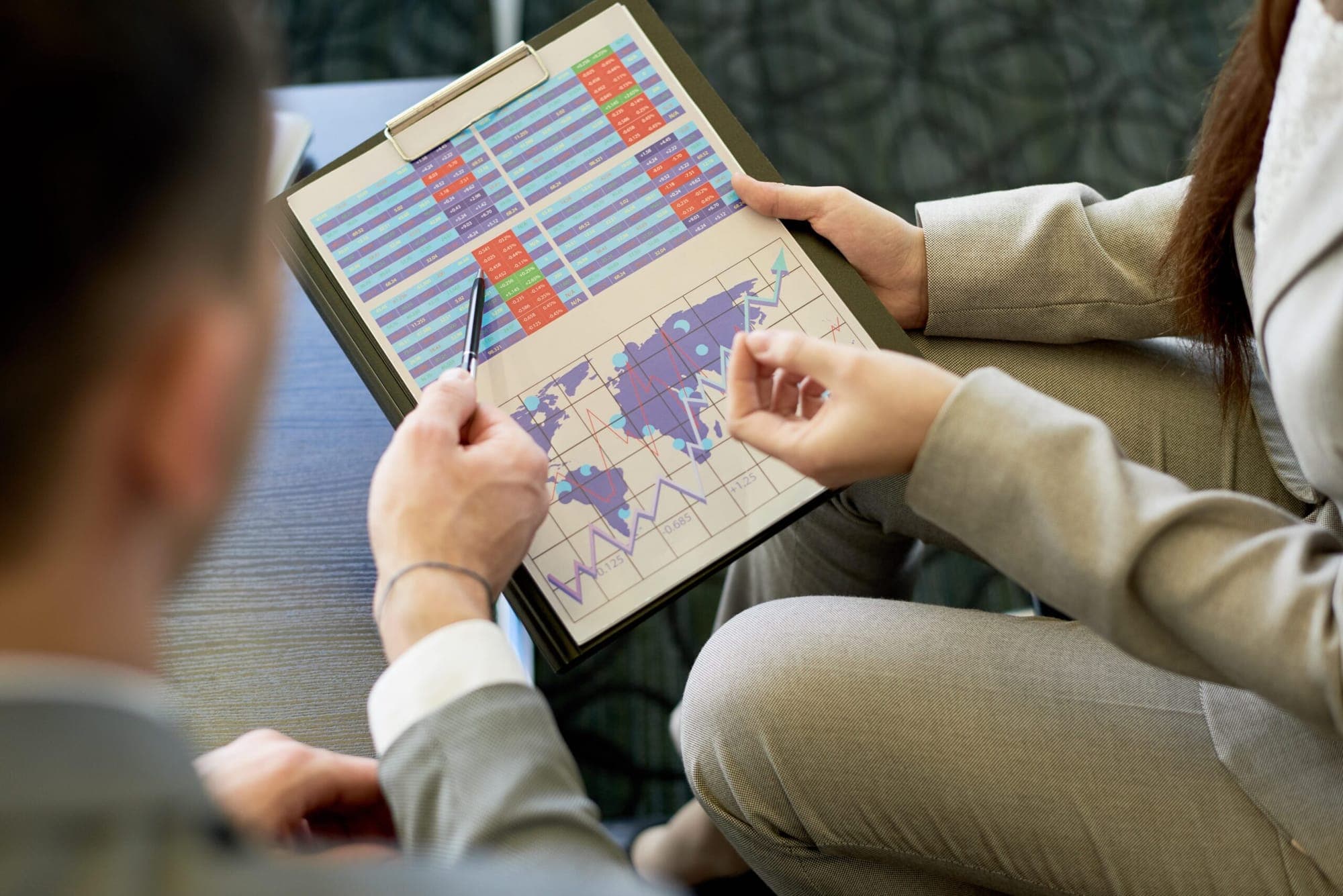 Why Ray Dalio Economic Predictions Keep Getting It Wrong?