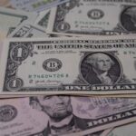 AI Bubble Dollar Risk: What the Trillion-Dollar Spending Gap Means for FX